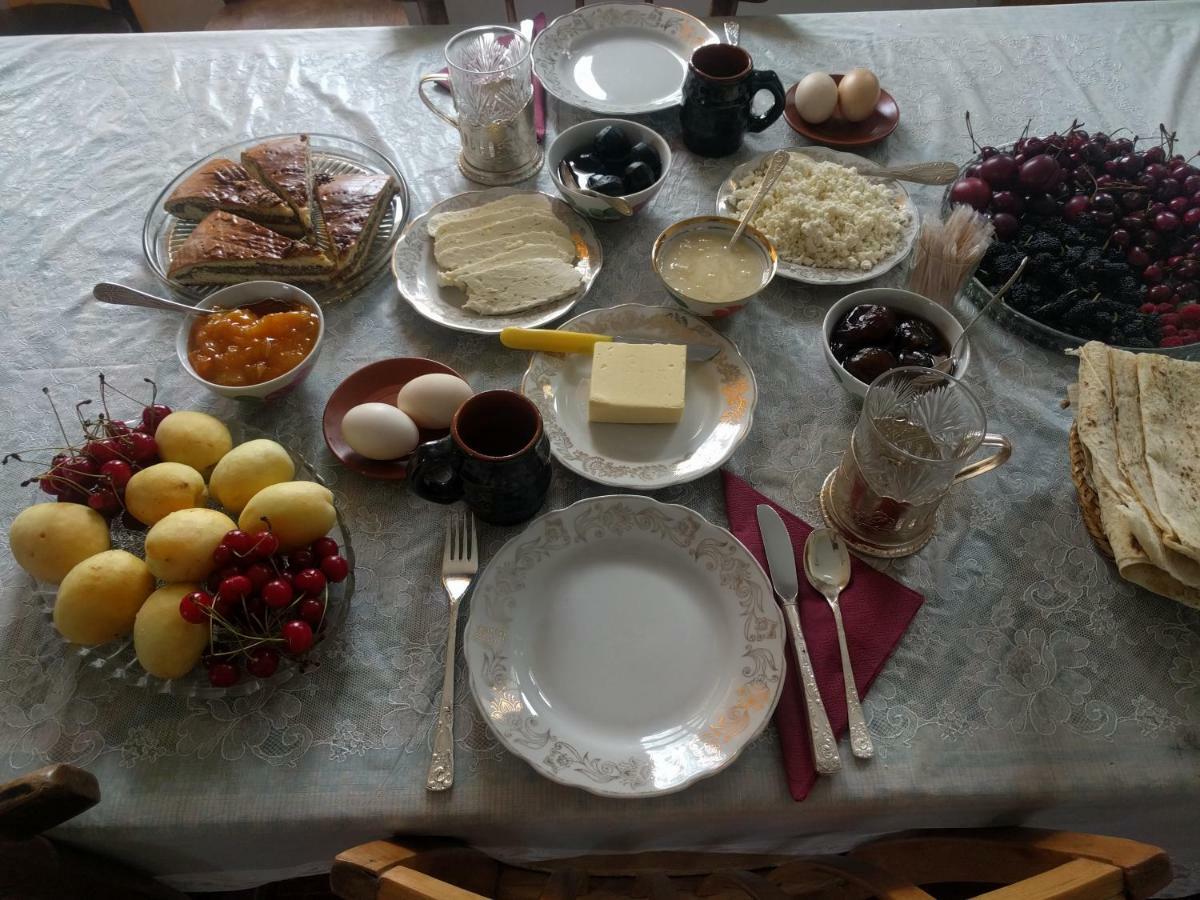 Tatev Guest House Bagian luar foto